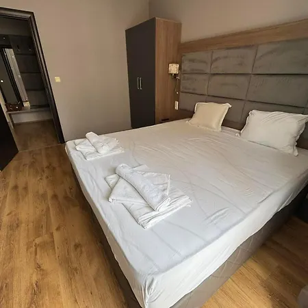 Διαμέρισμα Luxury In Mb *