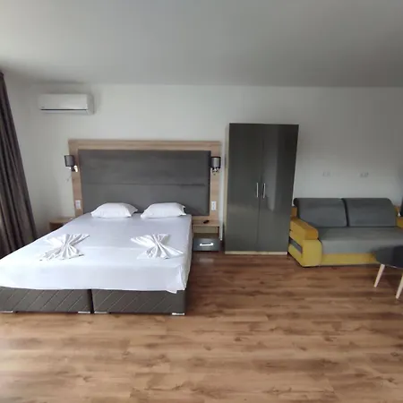 Luxury In Mb * Πομόριε
