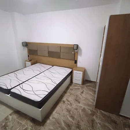 Luxury In Mb Πομόριε