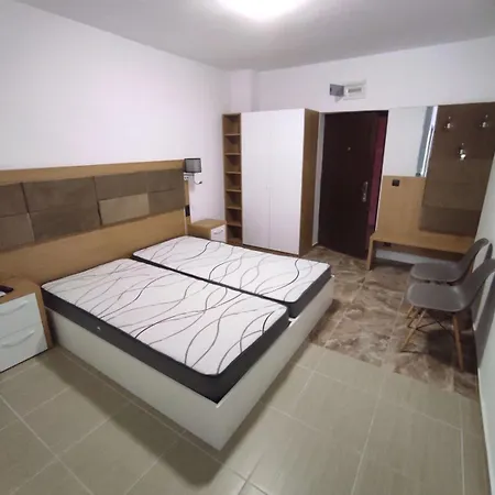 Luxury In Mb Πομόριε